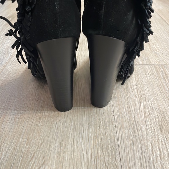 Tall suede fringe boot NWOT - Picture 4 of 9